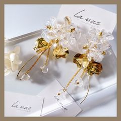 ＊クリアフラワー ボリューミー ハンドメイドピアス イヤリング メタル 花びら 天然石 クリア ワイヤー チェーン 大ぶり アレルギー対応