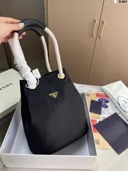 PRADA 2025 年春夏季 バケットトートバッグ -MM輸入5