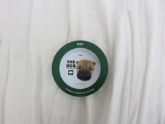 犬猫用エサ入れ　THE DOG　HALF CUP　約8cm×2cm　円谷クリエイティブ株式会社　中古品