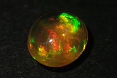 天然ファイアオパール ルース 0.890ct 約6mm×6mm ソーティング付き！