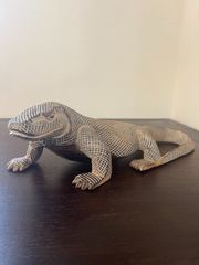 木彫り オブジェ 『コモドドラゴン 』 全長31cm 手彫り 彫刻 爬虫類 コモドオオトカゲ 置き物 アジアン リゾート 雑貨