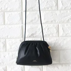 アーペーセー A.P.C. APC ショルダーバッグ レディース ブラック 黒 Ninon PUAAT F61765 LZZ