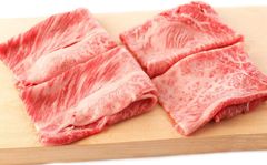 松阪牛 800g A5等級 食べ比べ 最高級 霜降り 松阪牛 すき焼き用 しゃぶしゃぶ用 4～5人前 (800g) 最高級 肉 2種 特注木箱入り 松阪牛証明書付き 松坂牛 お中元 お歳暮 内祝い ギフト 肉 松阪牛 父の日 敬老の日