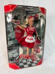 【Barbie】コカコーラ クラシック バービー 2025年最新】コカ・コーラ バービーの人気アイテム - メルカリ