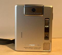 MINOLTA DIMAGE X9 WT デジタルカメラ　【動作未確認】