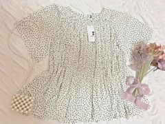 eur3 ドット柄シフォンプリーツカットソー　ゆったりサイズ