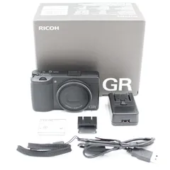 ショット数わずか1,231枚✨希少付属品付き✨リコー RICOH GR III ショット数わずか1,231枚✨希少付属品付き✨リコー RICOH GR III