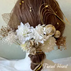 髪飾り  成人式 結婚式  和装〜ホワイト グラデ☆紐アレンジ☆金箔付〜  振袖