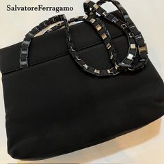 フェラガモ　SalvatoreFerragamo　ロゴチェーン　キャンバス　ショルダーバック