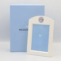 箱付き 美品 ウェッジウッド ホワイト　12.7×8.9センチ用 ハートピクチャーフレーム OGH 2000000 NSK