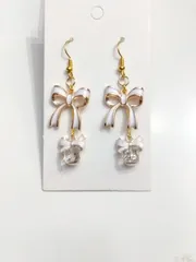 Ｎｏ．36 ハンドメイド ピアス イヤリング ホワイト リボン ガラス