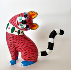 アレブリヘス メキシコ工芸品【首をかしぐ猫／赤ピンク】サイズ大
