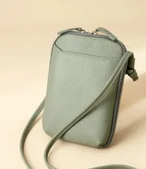 《グリーン》人気商品 本革 ショルダーバッグ ショルダーポーチ スマホポーチ 縦型 斜めがけ  大容量