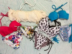 ビキニ4着まとめ売り　水着