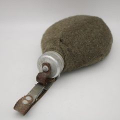 スウェーデン軍 フエルトカバー付 アルミ水筒 未使用