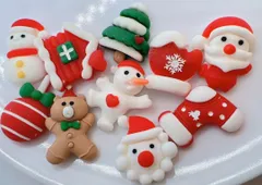 【訳あり価格】クリスマスパーツ①10種　デコパーツ　プラパーツ　ハンドメイド　冬