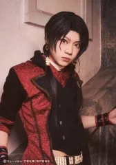 【中古】生写真(男性) 佐藤流司(加州清光)/ライブver.・キャラクターショット・「ミュージカル『刀剣乱舞』 ～阿津賀志山異聞2018 巴里～」/CD「刀剣男士 team三条 with加州清光『Lost The Memory』」加州清光メインパッケージ購入 