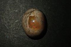 天然カンテラ ルース 7.36ct 約10×13mm