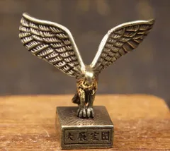 鷹の置物 金属工芸品 縁起物 高級オブジェ 希少