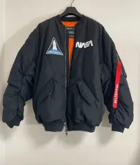 2025年最新】balenciaga ボンバージャケットの人気アイテム - メルカリ