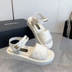 CHANEL 人気  サンダル レザー ホワイト