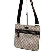 グッチ　ショルダーバッグ　GGスプリームキャンバス　レザー　ゴールド金具　ポシェット　295257