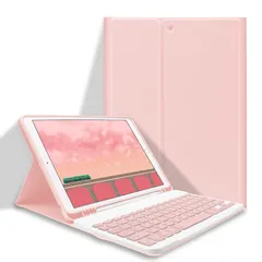 【在庫処分】iPad9/8/7通用 脱着式 カバー ペンホルダー付き Bluetooth スタンド機能 第9/8/7世代 オートスリープ機能 ケース 多角度調整 キーボード 傷つけ防止 10.2 耐久性 iPad (ピンク)