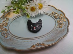 ハンドメイド　黒ネコのブローチ