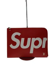 美品⭐︎ SUPREMEとLOUIS VUITTON レザー　ネームタグ　赤 美品⭐︎ SUPREMEとLOUIS VUITTON レザー ネームタグ 赤 - メルカリ