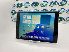 良品 iPad 第9世代 64GB シルバー Wi-Fiモデル バッテリー94% 背面に凹み・名入りあり 動作品 送料無料