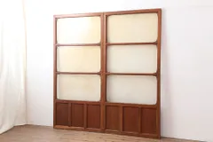 ▼現状販売▼ ガラス戸2枚セット アンティーク建具 木味 レトロ建具 引き戸 4～7営業日前後で発送(※修理加工希望の方3ヶ月程で発送) R-036801