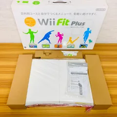 【美品】Wiiフィット プラス (バランスWiiボードセット) (シロ)【ソフト付】
