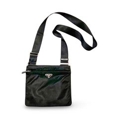 PRADA プラダ トライアングルロゴ ミニ ショルダーバッグ ブラック ナイロン レザー イタリア製