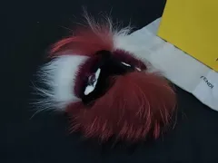 ■新品■未使用■ FENDI フェンディ モンスター バッグバグズ ファー バッグチャーム キーホルダー レッド系 FB3017