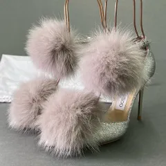 1e7 《極美品》 JIMMY CHOO ジミーチュウ ファー付き グリッター パンプス 35 1/2 シルバー ラメ パーティ シューズ セレモニー イタリア製