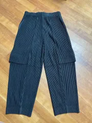 新品オムプリッセ / HOMME PLISSE CARGO カーゴ パンツ HOMME PLISSE ISSEY MIYAKE】より【カーゴプリーツパンツ】を