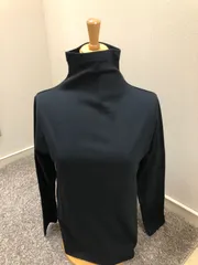 タートルネックカットソー　ブラック