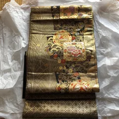 値下げ金色と黒色の袋帯