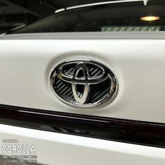 【松印】車種専用 エンブレムフィルム (リアメーカー空白) トヨタ カローラ セダン ZWE211 ZWE214 ZWE215 ZWE219 ZRE212 NRE210 MZEA17 ハイブリッド WXB