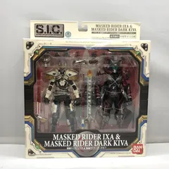 SIC仮面ライダーキバ　イクサand ダークキバ Amazon.co.jp: TAMASHII NATIONS S.I.C. VOL.54 仮面ライダー