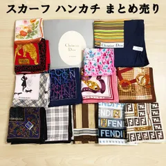VERSACE ベルサーチ　ハンカチ Versace ヴェルサーチ シルク ハンカチ ロゴ 黒 ゴールド - メルカリ