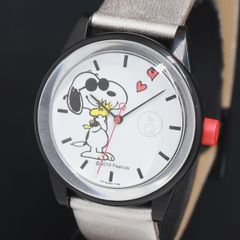 限定商品MARY QUANT &Q&QSmileSolarコラボウォッチホワイト - メルカリ