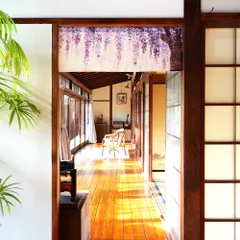 【MINIBOX のれん制作工房 正規販売店】【2025年新作】のれん 藤 幅85×丈30cm【日本製】目隠し 葛飾北斎 浮世絵 日本絵画 和柄 和風 暖簾 間仕切り 洋柄 洋風 家紋 タペストリー ポスター【匿名配送 ネコポス 全国送料無料】