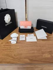 Chanel(シャネル) 25ss ICチップ クラシック 金具 キャビア フラップ カード 財布 ap0214