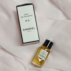 CHANEL No.5 オードゥ トワレット 19mlサイズ