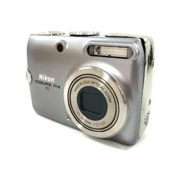 Nikon ニコン COOLPIX P4 VR コンパクトデジタルカメラ レンズ 7.5-26.3mm 1:2.7-5.3 動作確認済【OE-878】