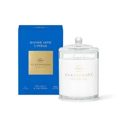 Glasshouse Fragrances Diving Into Cyprus キャンドル 3つの香り 天然ソイワックスブレンド 芯2本&ガラスジャー 燃焼時間65時間 海塩&サフラン 13.8オンス (380g) 0