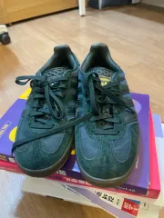 adidas(アディダス) ガゼル インドア シャドウ グリーン 220