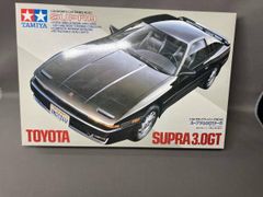 アシェット1/18 Toyota Sprinter Trueno 1983 本体 - メルカリ