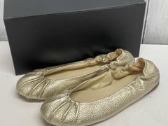 Item thumbnail for item f320243c-fc4b-40a0-854c-f765f0cb643c